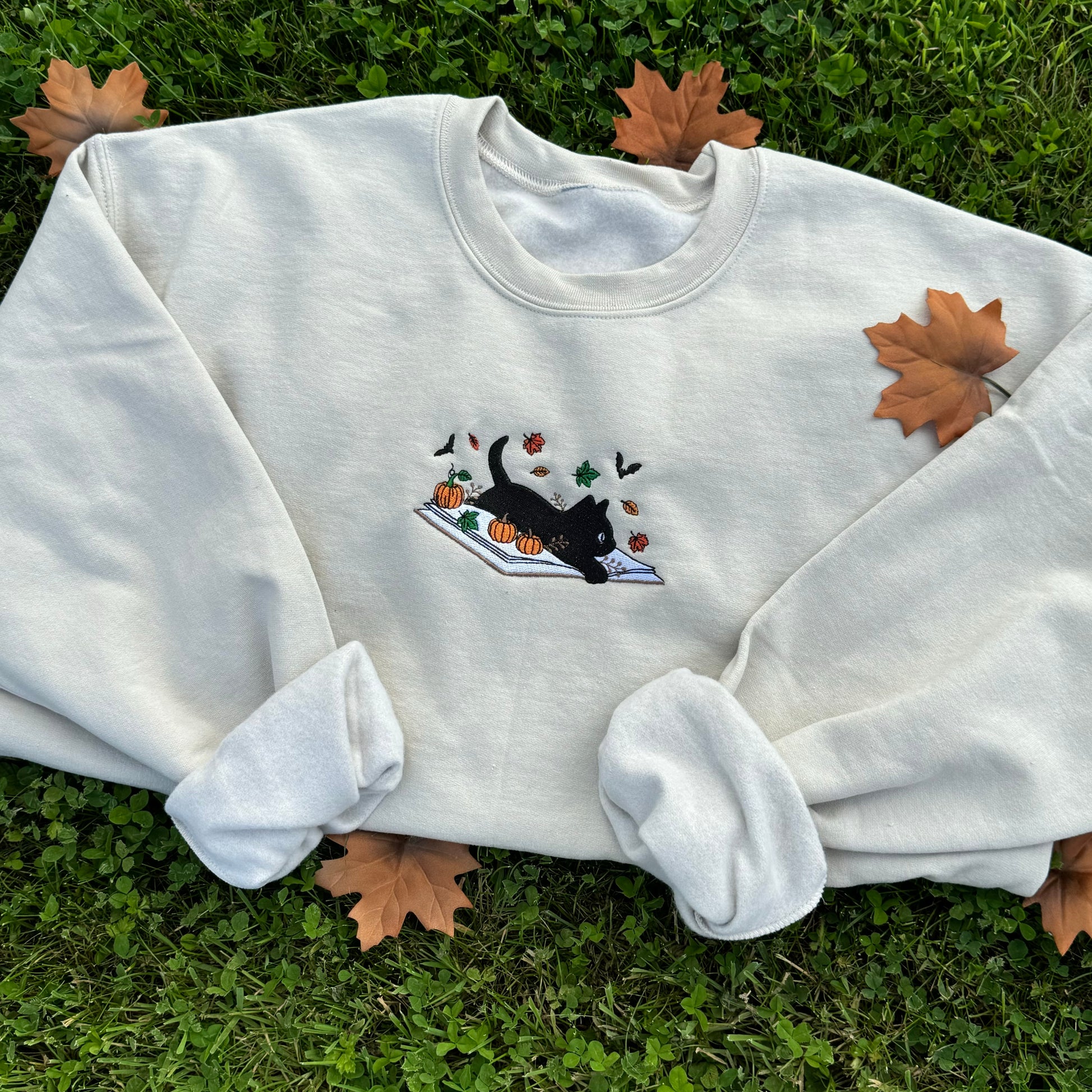 Embroidered Sweatshirt Vintage Cat Crewneck Autumnal Cat And Book