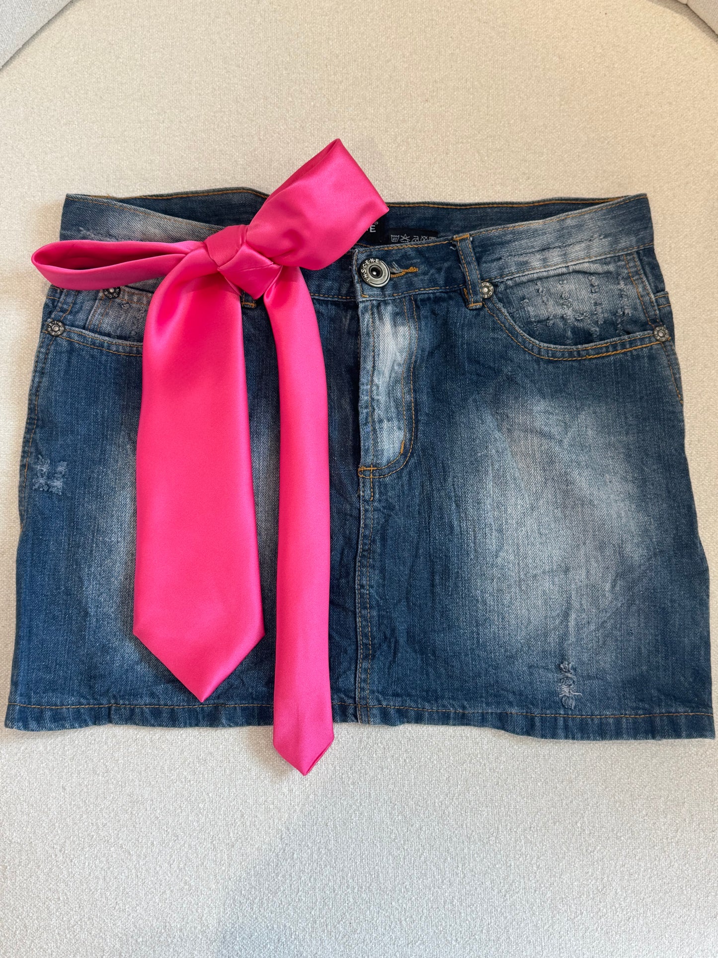 Ready Steady Go! Mini skirt and tie bundle
