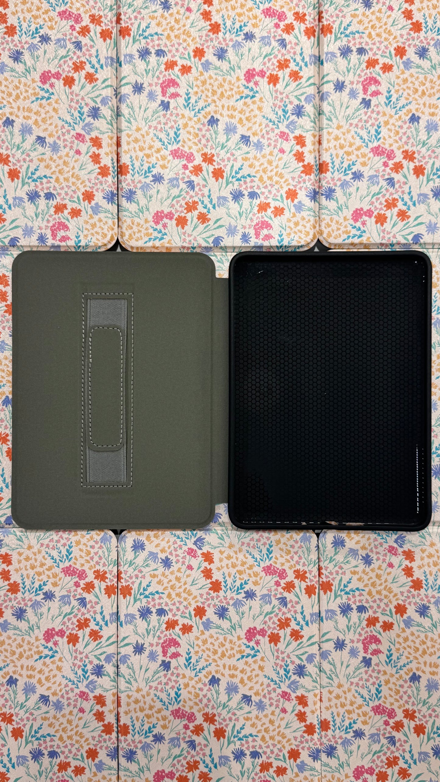 Off-White Multi Coloured Floral Kindle Case