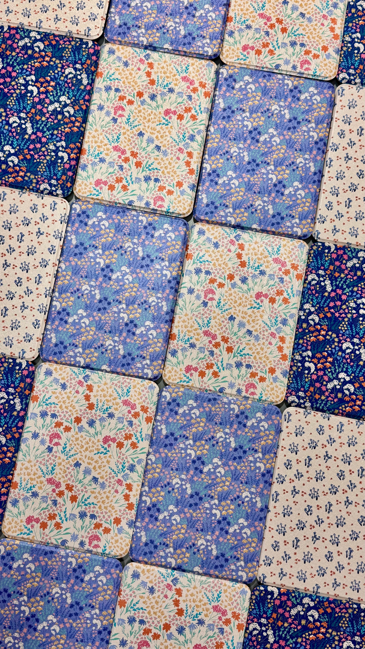 Ditsy floral Floral Kindle Case